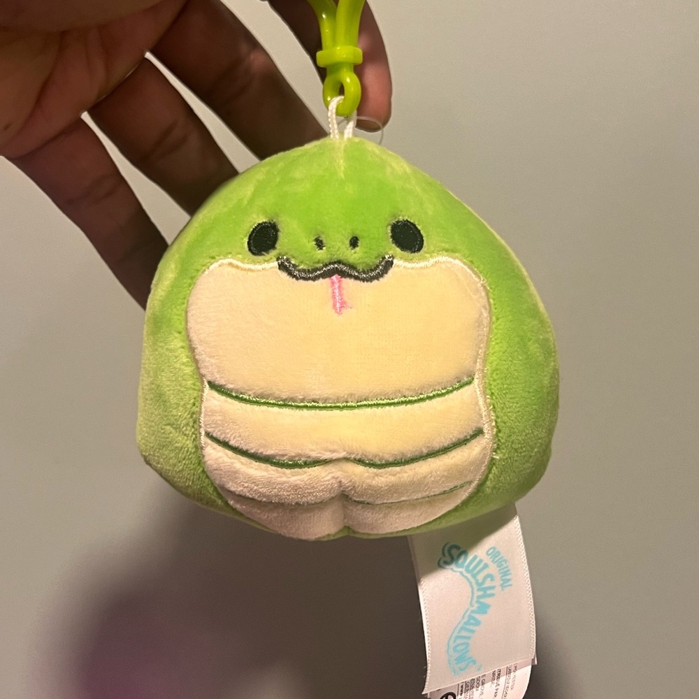 Amalie Squishmallow Snake Clip w/ bent tag